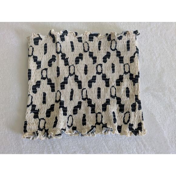 H&M Tops - H&M Tube Top Womens‎ Size Medium Black Cream Geometric Cropped Strapless Stretch
